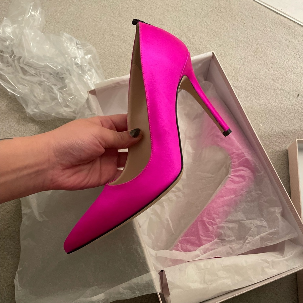 Brand new only tried on and walked around the house.